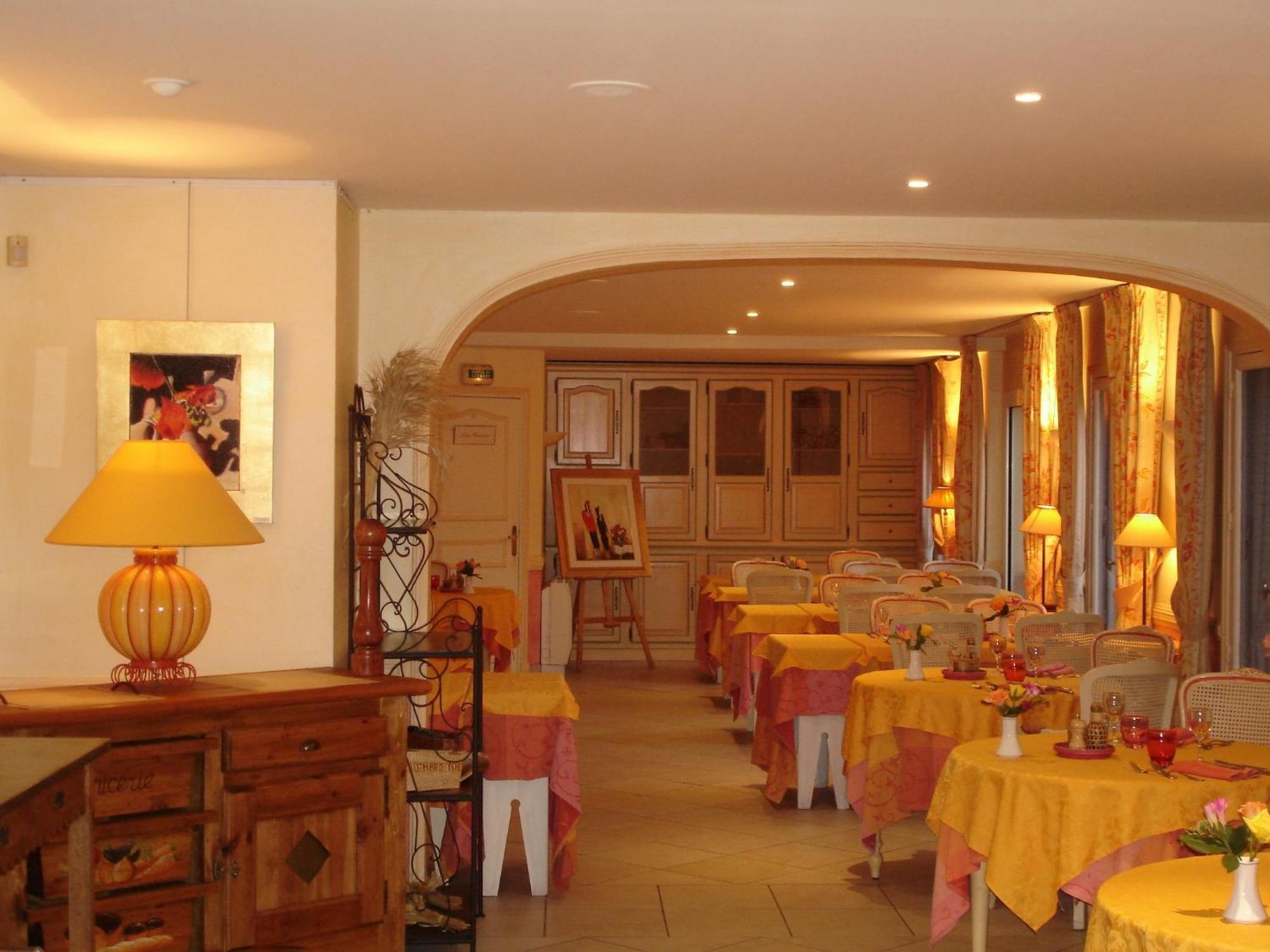 Hotel Mireille Arles Kültér fotó