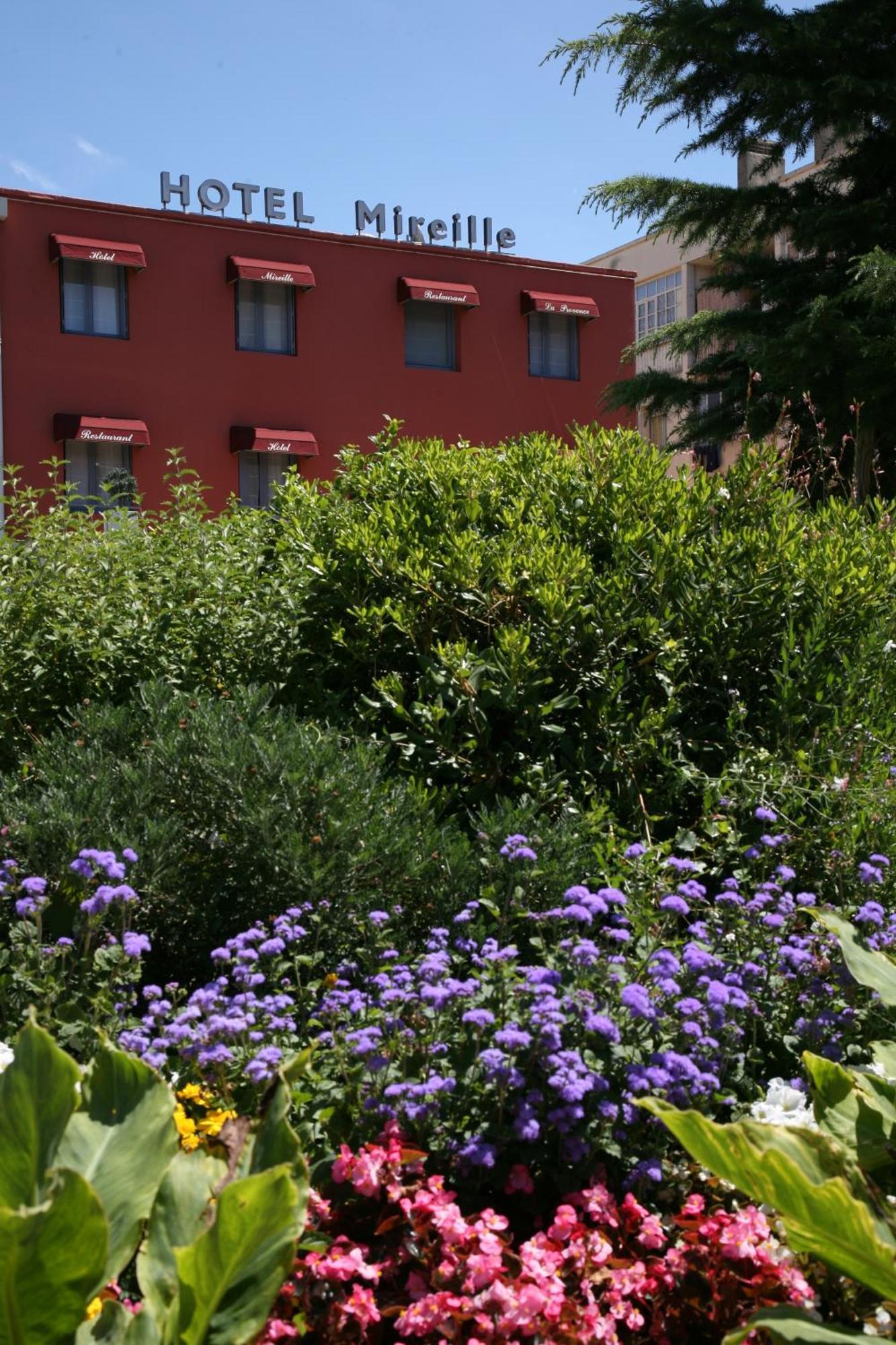 Hotel Mireille Arles Kültér fotó