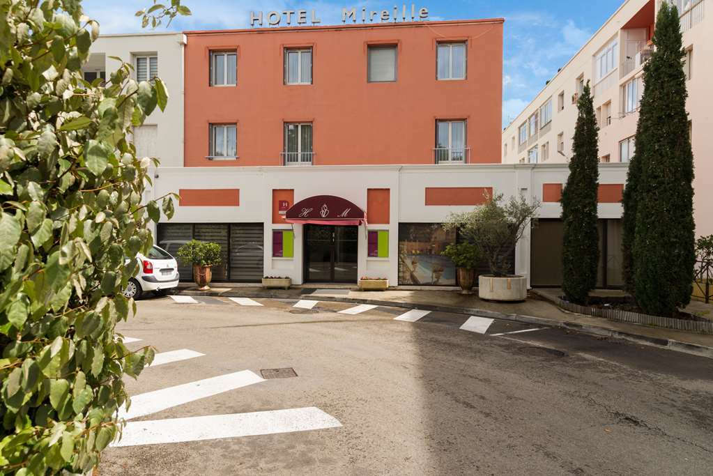 Hotel Mireille Arles Kültér fotó