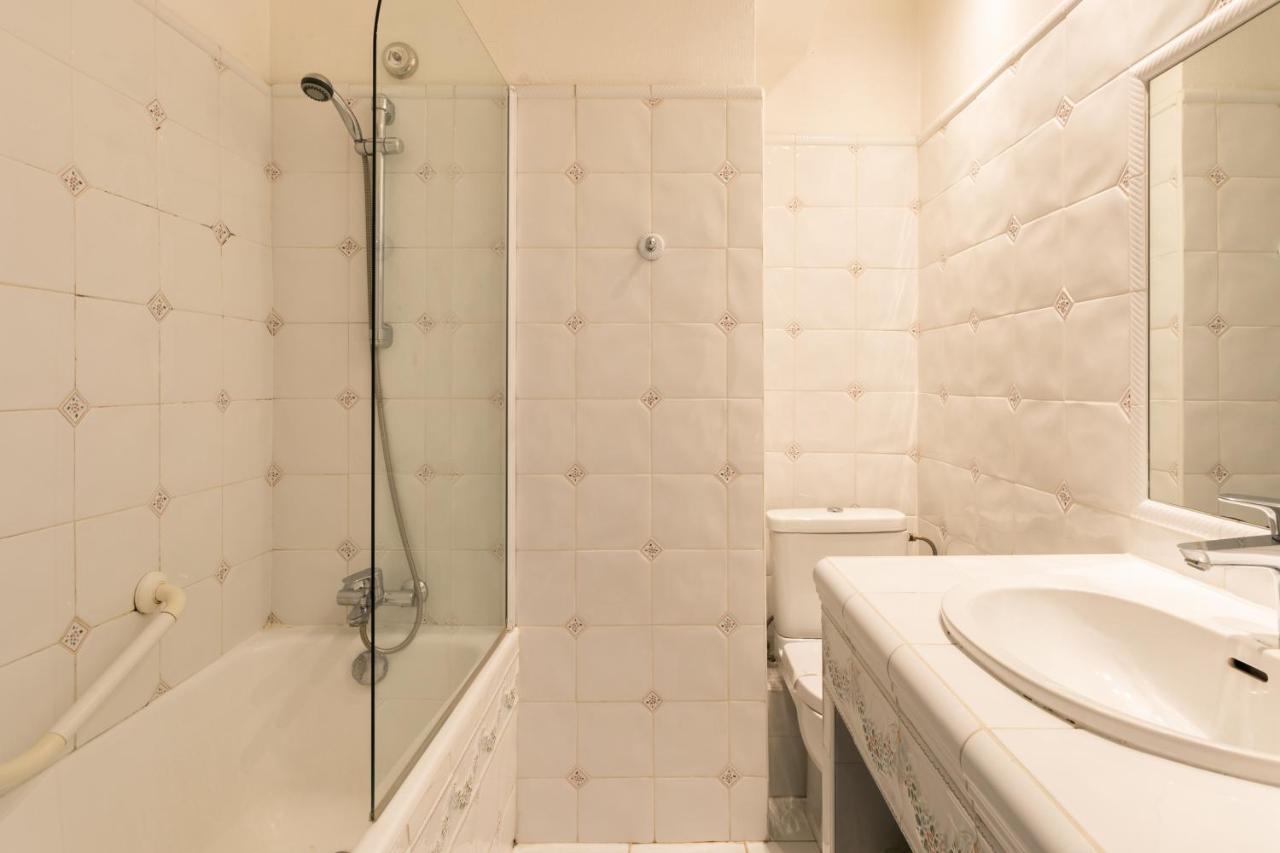 Hotel Mireille Arles Kültér fotó